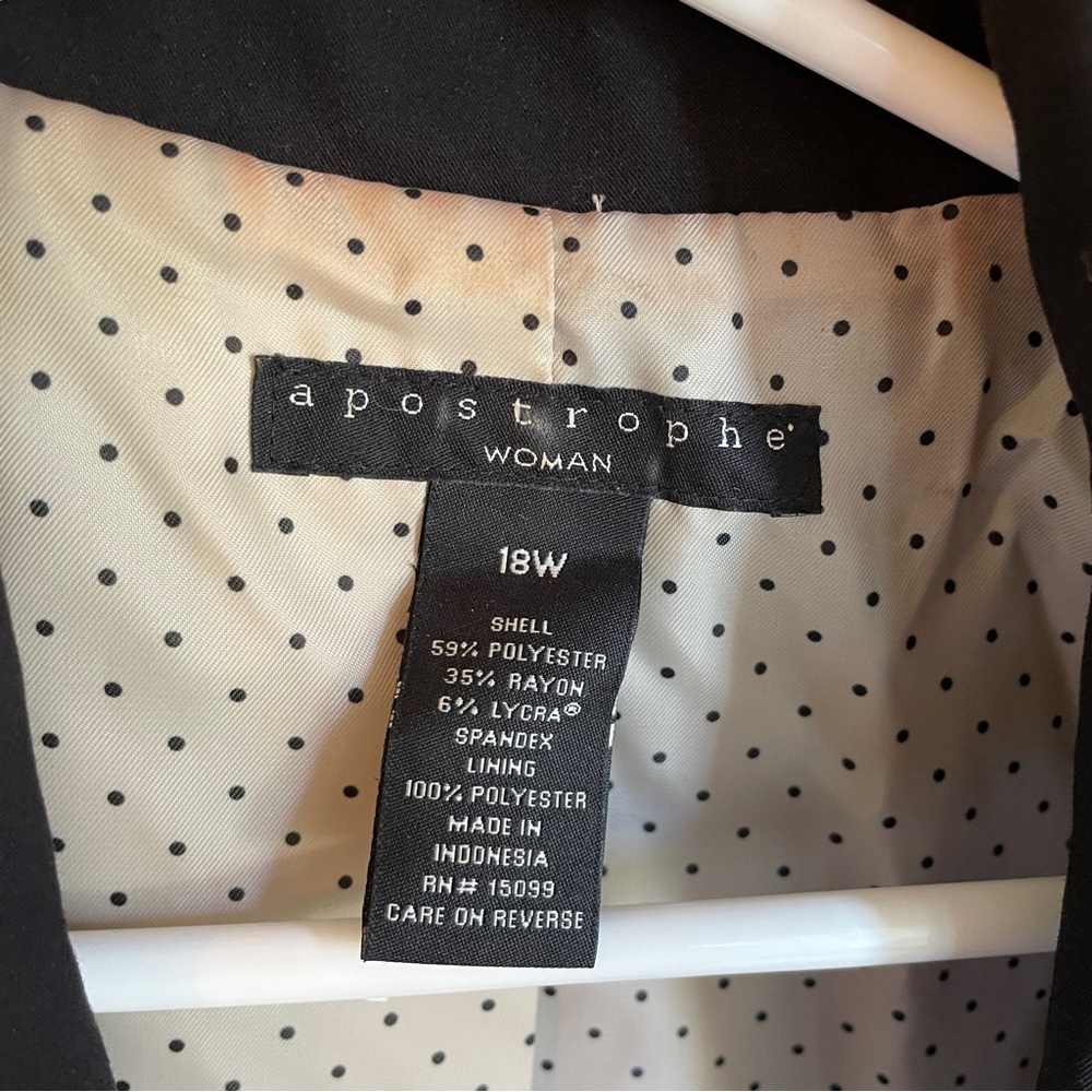 Apostrophe 2-piece Business Suit, Black & ivory, size 18W & 20W tall - Picture 6 of 14
